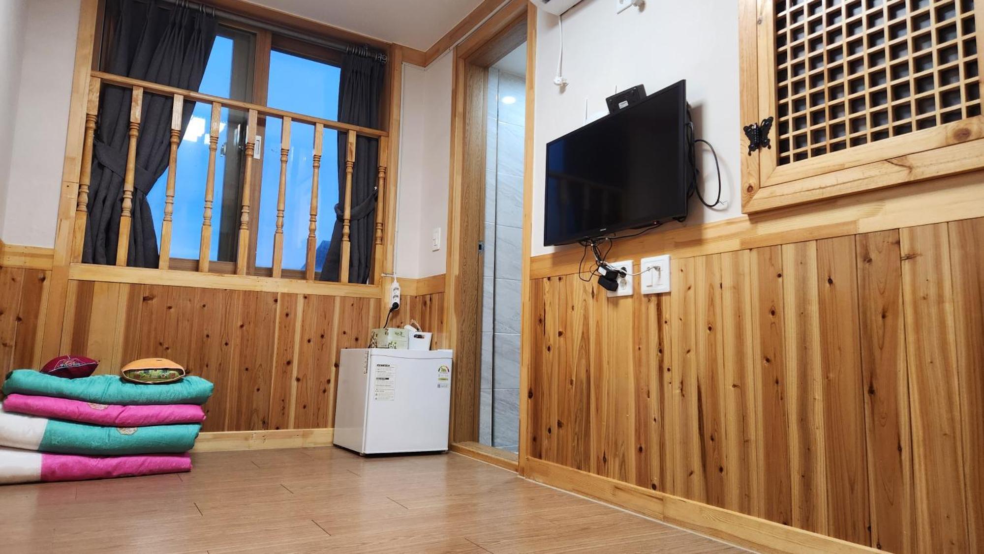The Jeongga Hostel Jeonju Exterior photo